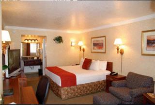 Best Western InnSuites Phoenix Hotel & Suites - 7