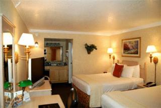 Best Western InnSuites Phoenix Hotel & Suites - 6