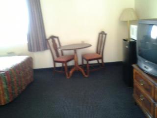 Budget Inn - Tulare - 4