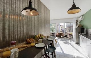 CANNES Festival Films Center, with 2 bedrooms and balcony - Cannes - 8