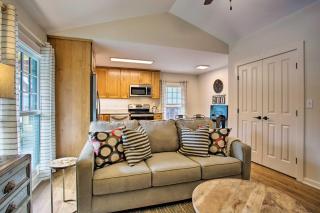 Walk to Main Street Eats Remodeled Saluda Apt - Saluda - 6