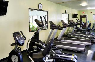 Holiday Inn Express & Suites Birmingham South - Pelham by IHG - 7