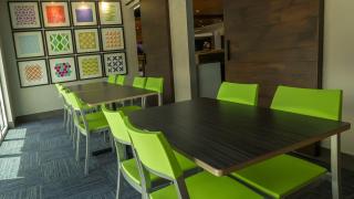 Holiday Inn Express & Suites Miami Airport East by IHG - Miami - 7