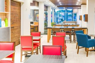 Holiday Inn Express & Suites Russellville by IHG - Russellville - 7