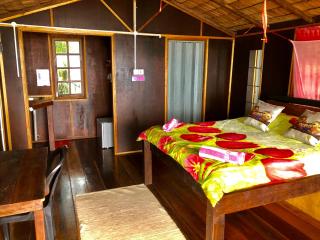 Beachfront Hut Upstairs Astra - Beach Shack Chalet - Ilha Tioman - 4