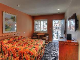 Dunes Inn - Sunset - 9