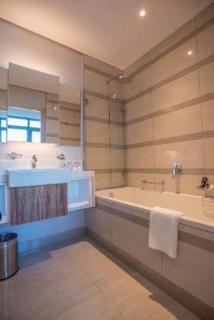 The Capital Pearls Hotel - Durban - 8