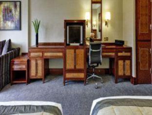 Leonardo Royal Hotel London City - Tower of London - 3