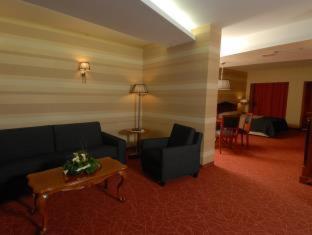 Hotel Divinus - 4