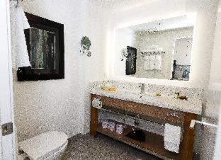 Executive Residency by Best Western Calgary City View North - Calgary - 1