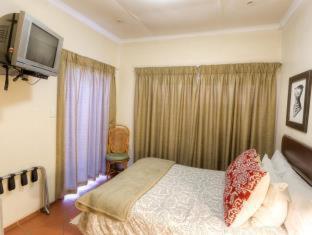 The Wild Peach - Menlyn - Pretoria - 7