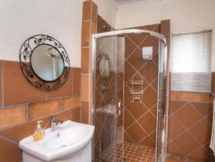The Wild Peach - Menlyn - Pretoria - 2