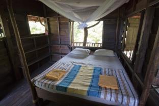 Hilltop Cabanas - Komari - 7