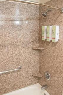 Best Western I-5 Inn & Suites - 1