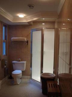 Kingston Hotel - 1