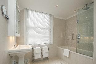 Sloane Place - 9