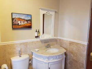Maison Chablis Guest House - Franschhoek - 2