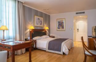Theoxenia Palace - Athens - 8