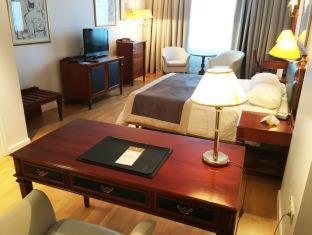 Theoxenia Palace - Athen - 4
