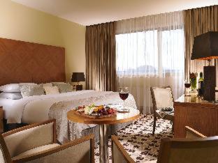 The Connacht Hotel - Galway - 7