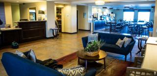 Holiday Inn Express & Suites Malone by IHG - Malone - 9