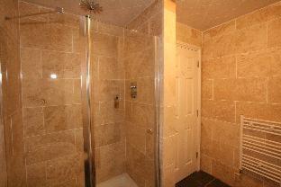 Central Studios Gloucester Road by RoomsBooked - Free Parking - Cheltenham - 6