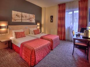 B&B HOTEL Mons Centre - Bergen - 9