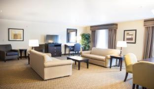 GreenTree Inn and Suites Florence, AZ - Florence - 4