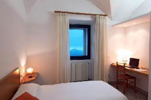 Petit Hotel Hostatgeria Sant Salvador - 6