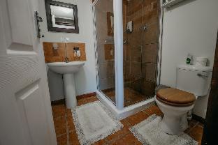 The Village Lodge - 1