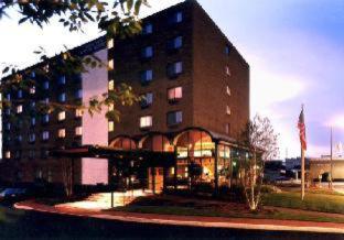 Best Western Plus Landmark Inn - Laconia - 9