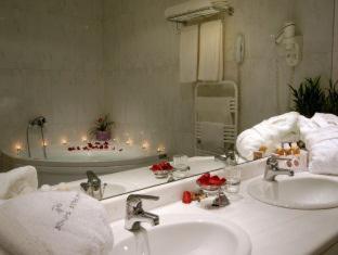 Athens Atrium Hotel & Jacuzzi Suites - Atene - 1