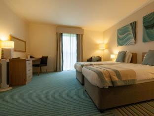 De Vere Cotswold Water Park Apartments - Cirencester - 9