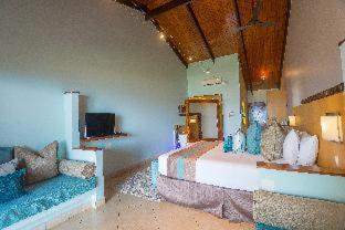 Coco de Mer Hotel and Black Parrot Suites - 5