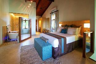 Coco de Mer Hotel and Black Parrot Suites - 1