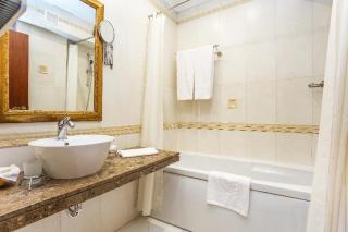 Romance Hotel and Family Suites - 1