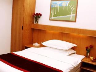 Oasis Hotel - 4