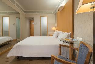 Central Hotel - 4