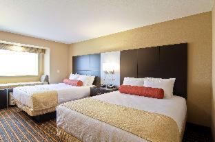 Best Western Plus Woodstock Inn & Suites - 8