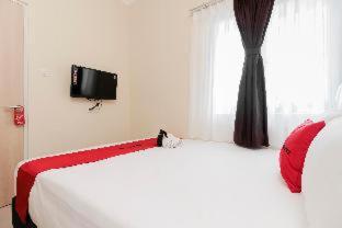 RedDoorz near Soekarno Hatta Airport - 4