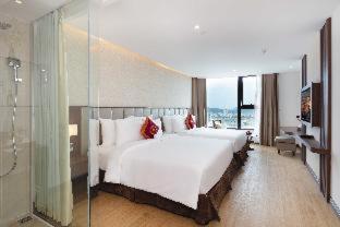 Regalia Gold Hotel - 8