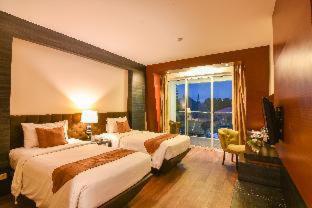 Grand Rocky Hotel Bukittinggi - Bukittinggi - 9