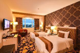 Grand Rocky Hotel Bukittinggi - Bukittinggi - 7