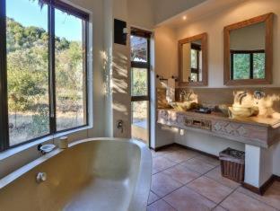 Ivory Tree Game Lodge - 1