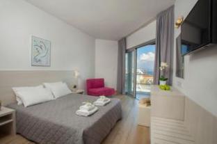 Harmony Bay Hotel - Limassol - 7