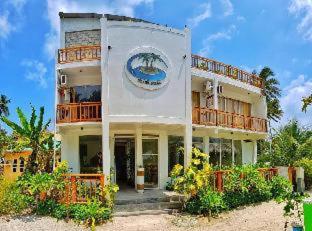 Island Break - 4