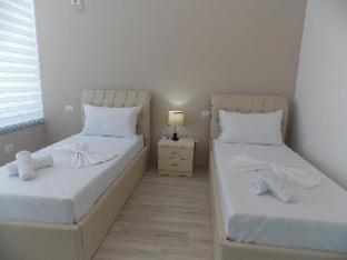 Oceanic Overview Suites - Saranda - 9