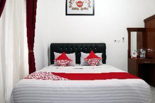 RedDoorz Syariah at Penginapan Eby Padang - 5