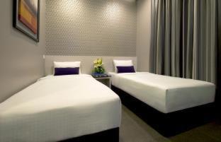 V Hotel Bencoolen - 9