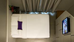 V Hotel Bencoolen - 2